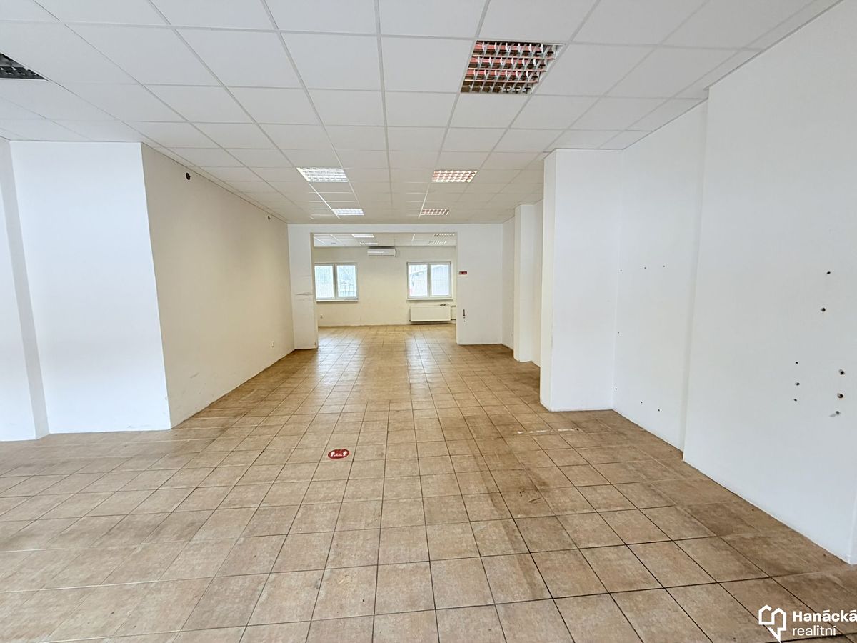 Pronájem obchodního prostoru 99 m² – fotografie 3