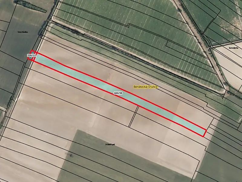 Prodej pole 15264 m², Milovice – náhled fotky 1