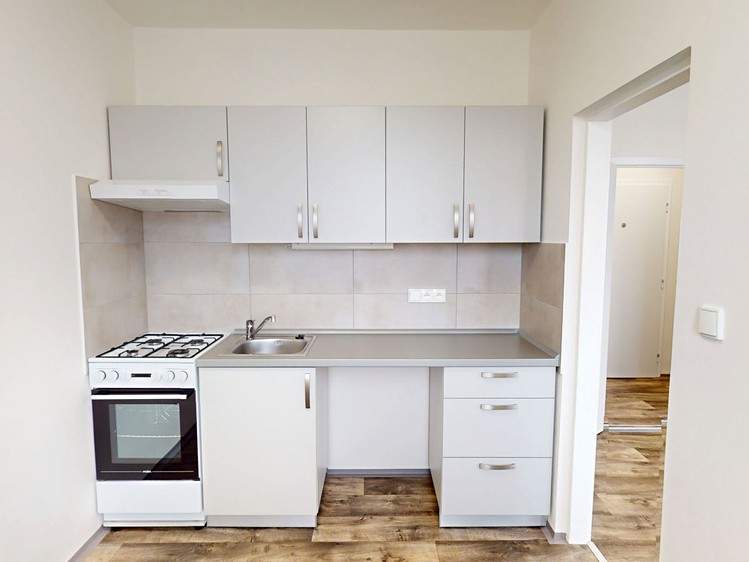 Квартира 2+1 в оренду, 44 м² (1 з 11)