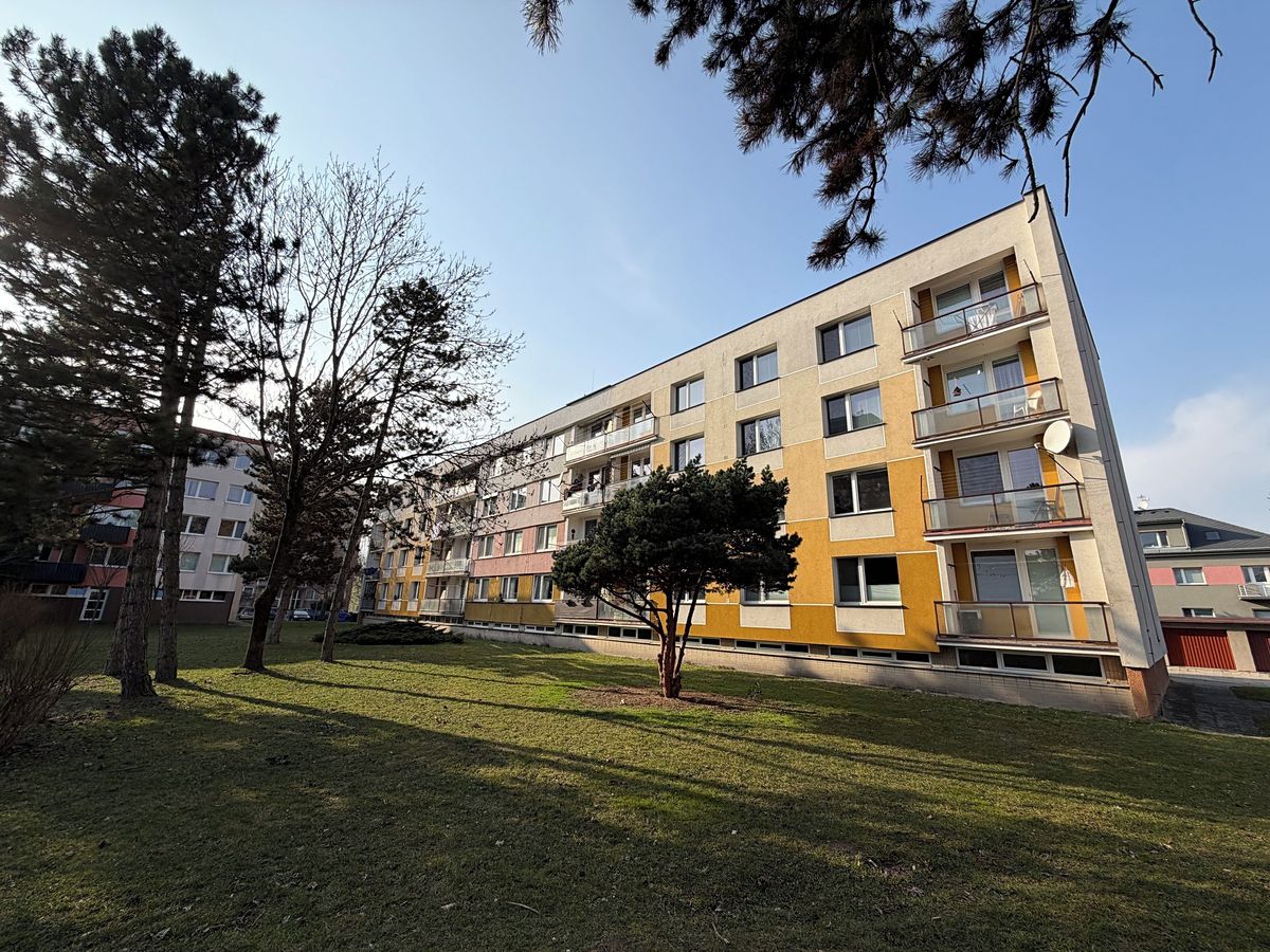 Pronájem bytu 1+1 34 m²