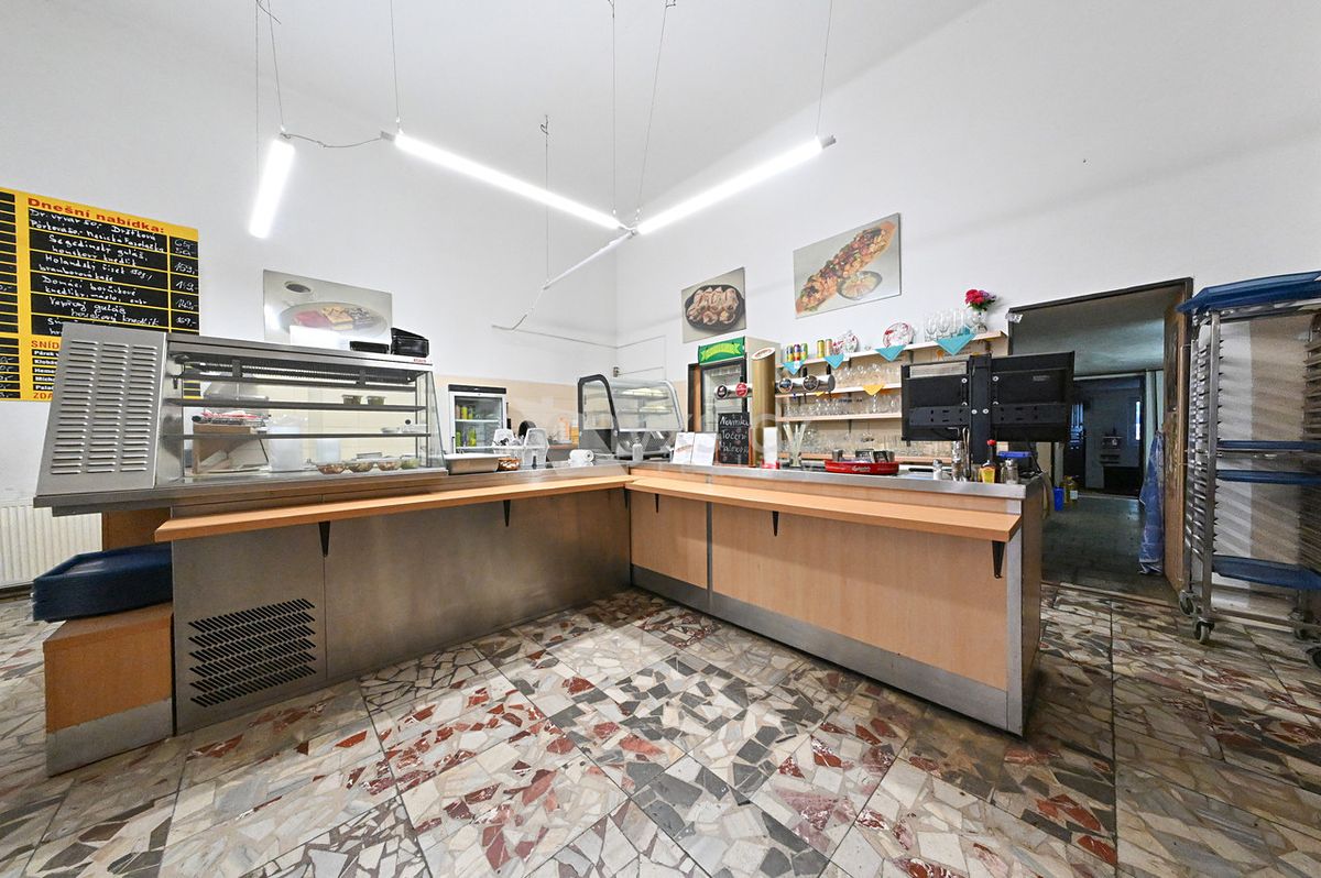 Prodej restaurace 296 m² – fotografie 3