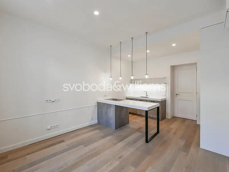 Pronájem bytu 2+kk 56 m², Praha – náhled fotky 3