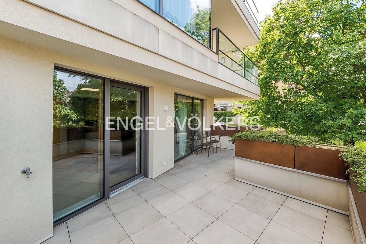 Pronájem bytu 3+kk 79 m² – fotografie 2