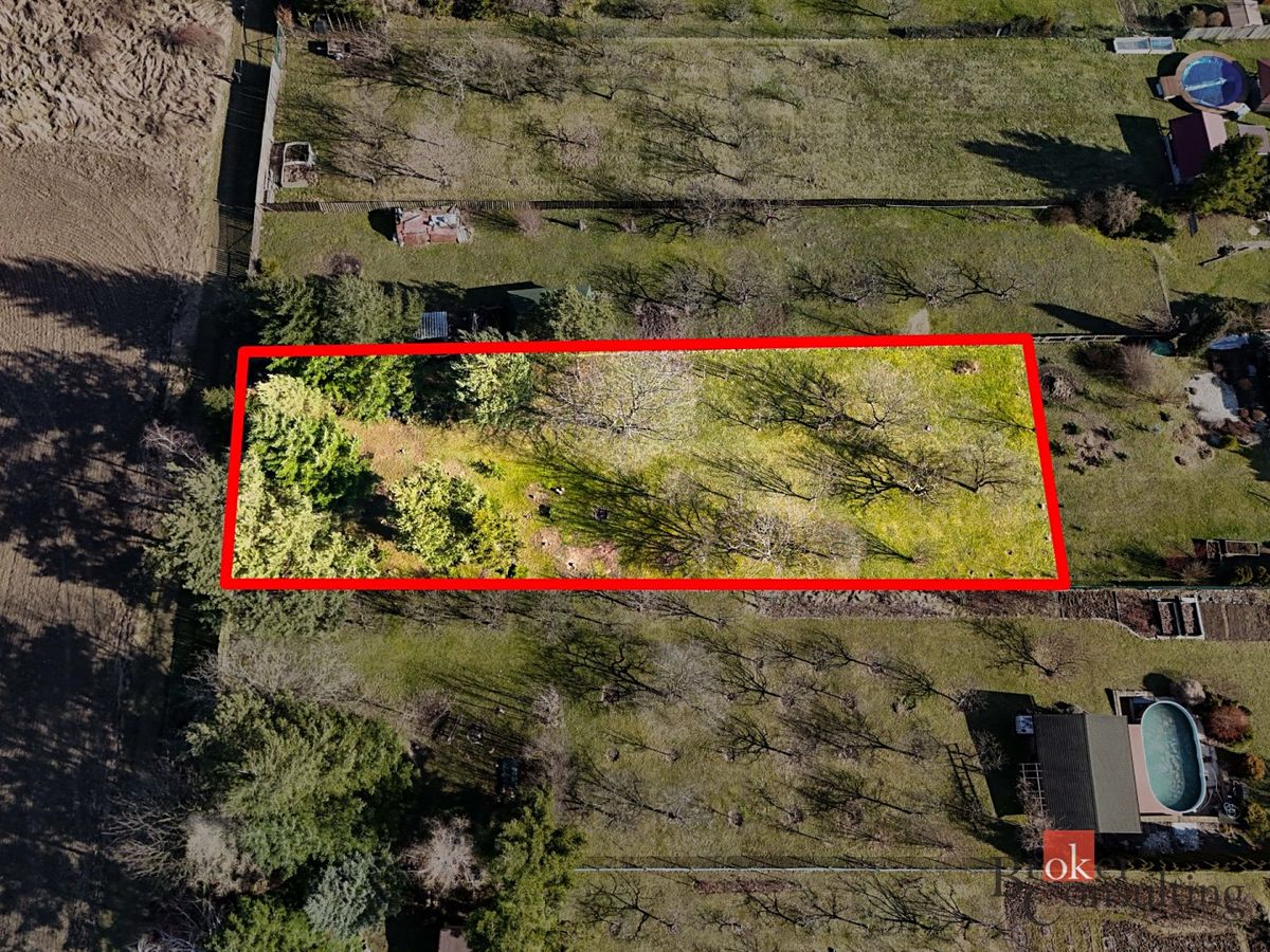 Prodej stavebního pozemku 1117 m² – fotografie 2