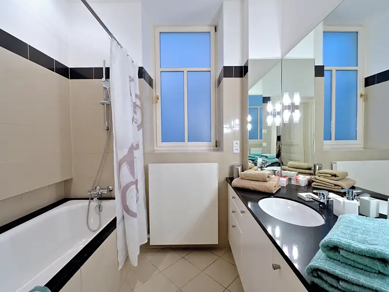 Pronájem bytu 3+1 119 m², Praha – náhled fotky 3