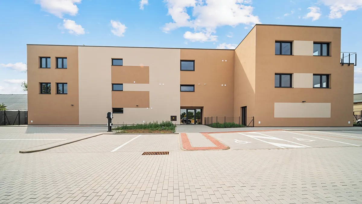 Pronájem bytu 3+kk 82 m²