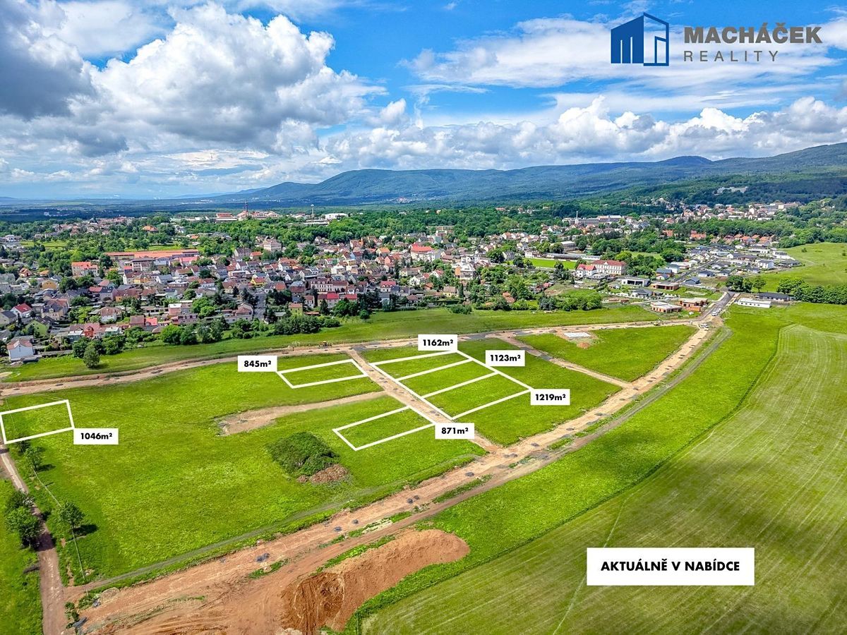 Prodej stavebního pozemku 871 m² – fotografie 2