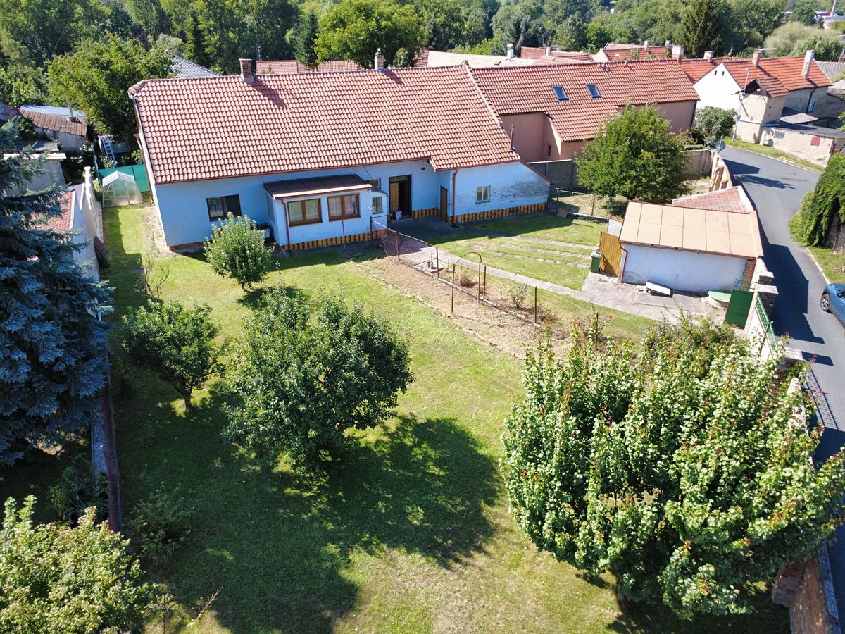 Prodej rodinného domu 87 m², pozemek 1094 m²