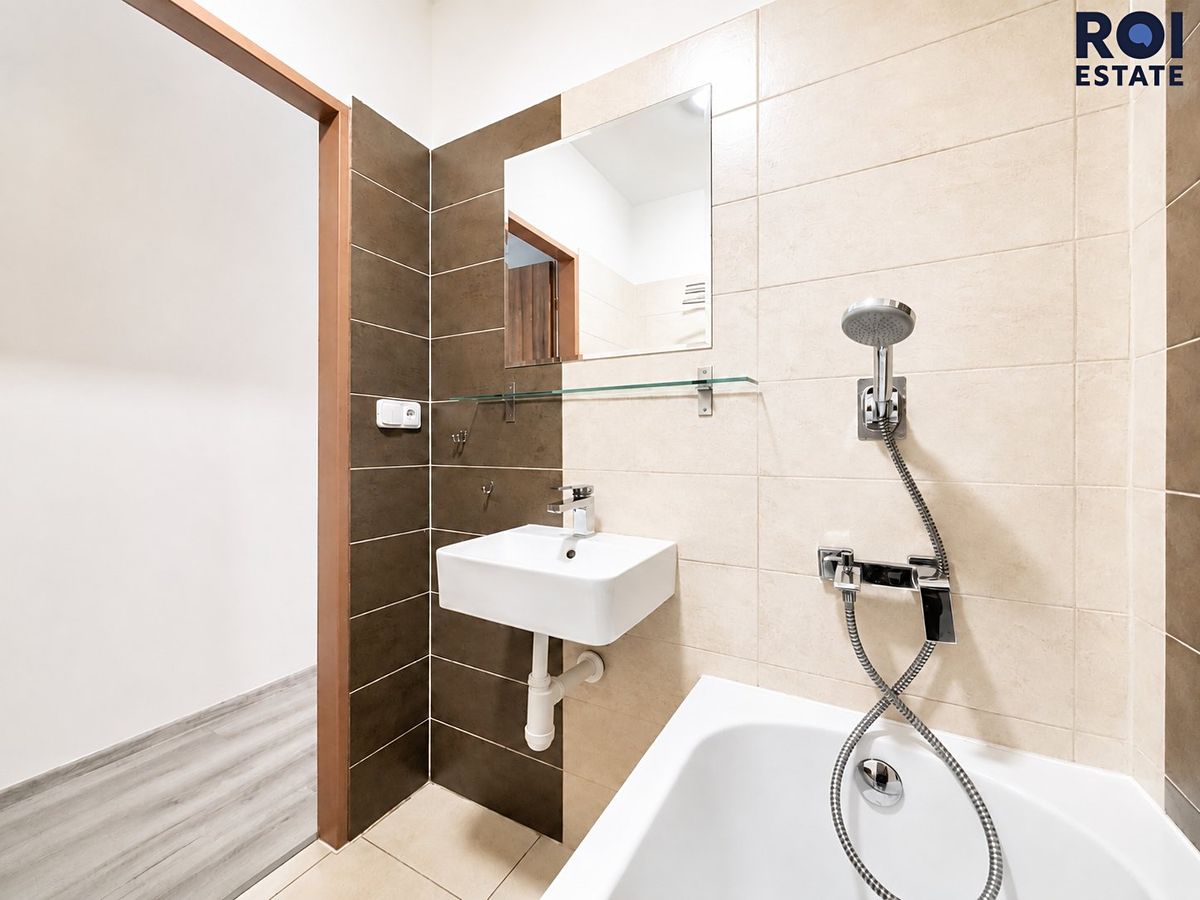 Pronájem bytu 3+1 68 m² – fotografie 3