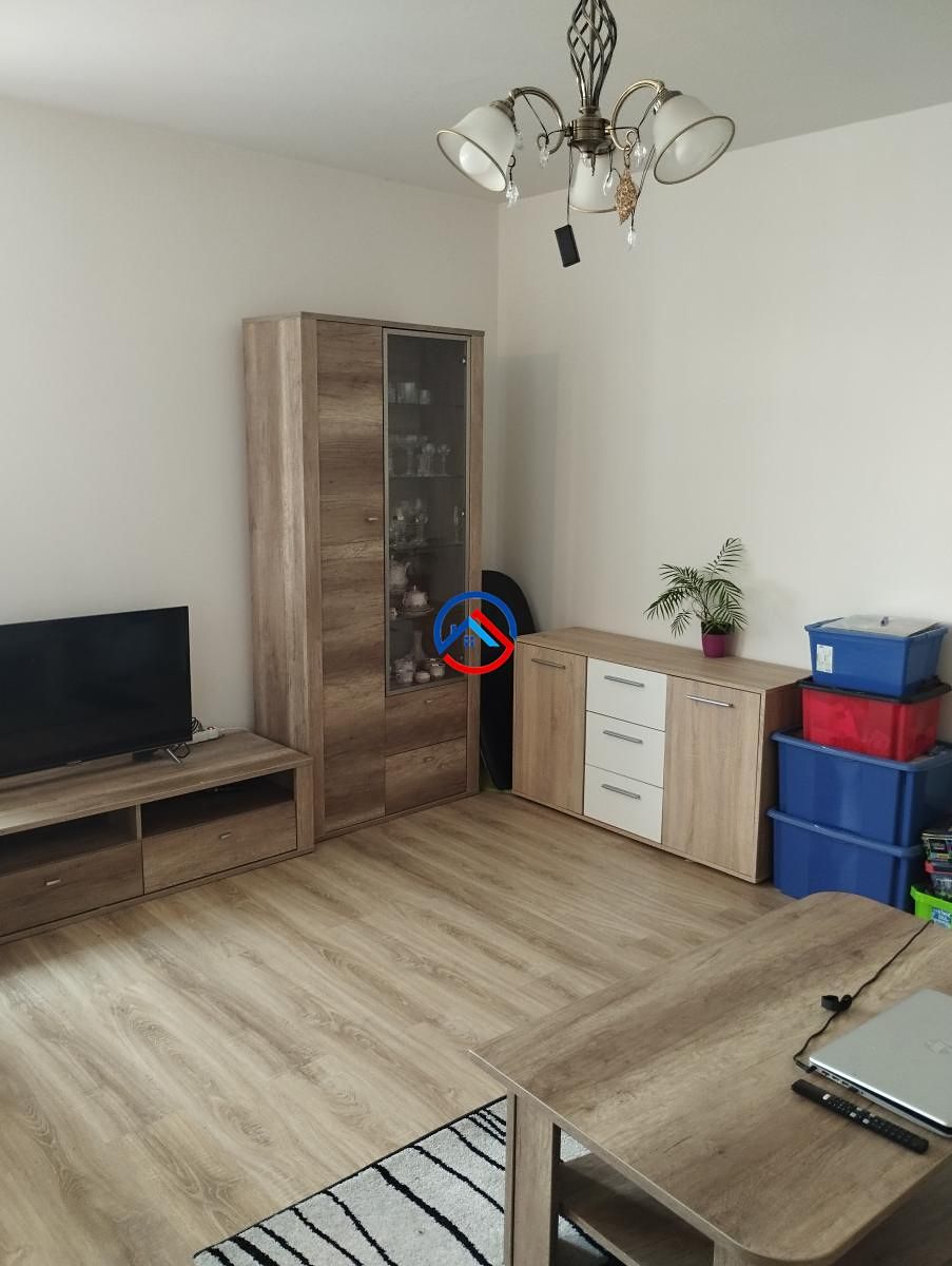 Pronájem bytu 2+kk 45 m² – fotografie 3