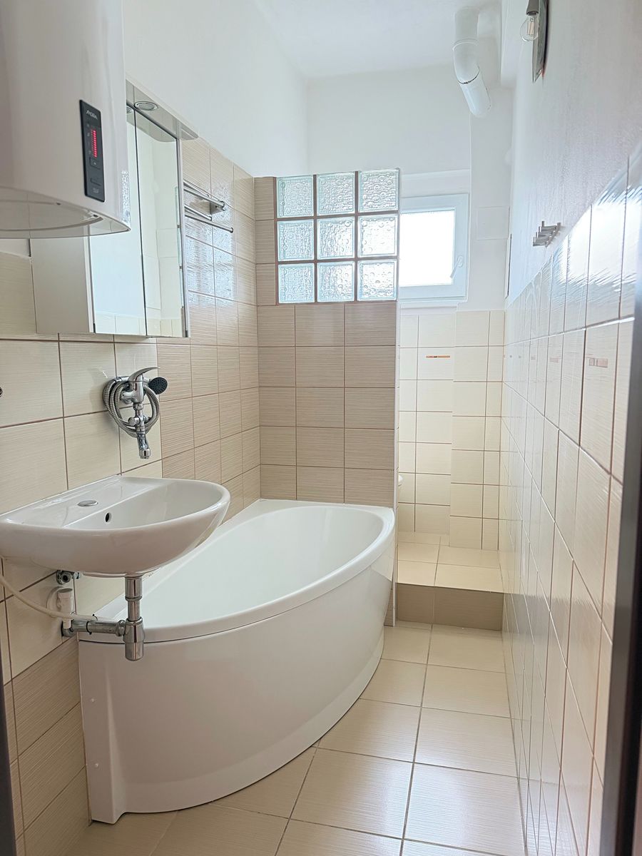 Prodej bytu 2+kk 39 m² – fotografie 3