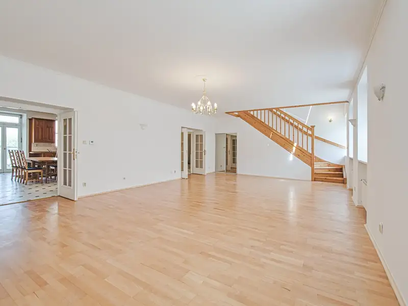 Pronájem bytu 4+1 205 m²