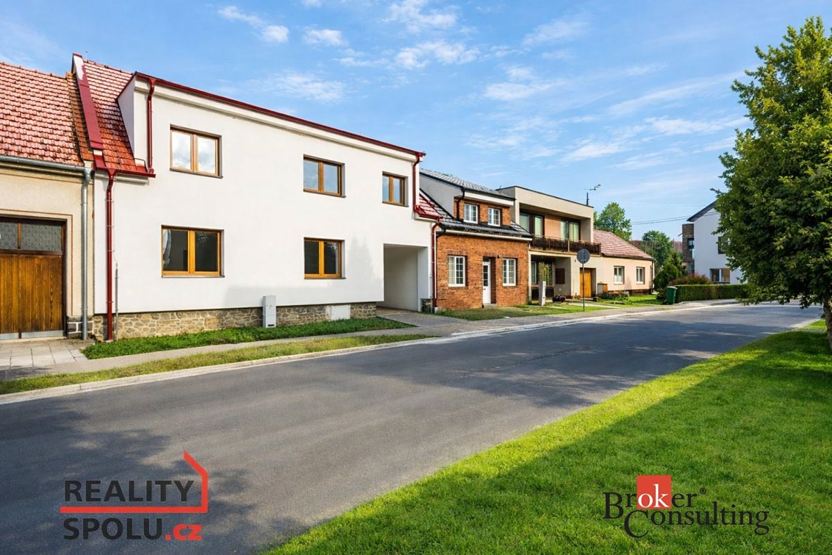 Prodej rodinného domu 216 m², pozemek 605 m² – fotografie 4