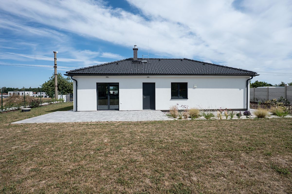 Prodej rodinného domu 97 m², pozemek 902 m² – fotografie 3