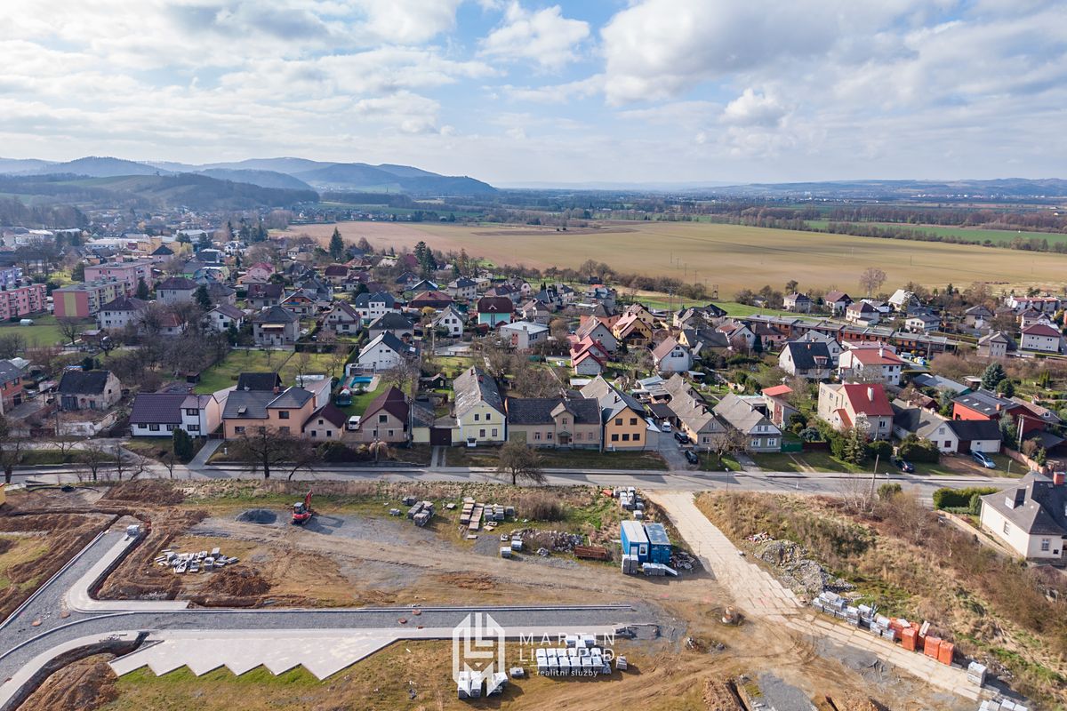 Prodej stavebního pozemku 766 m² – fotografie 3