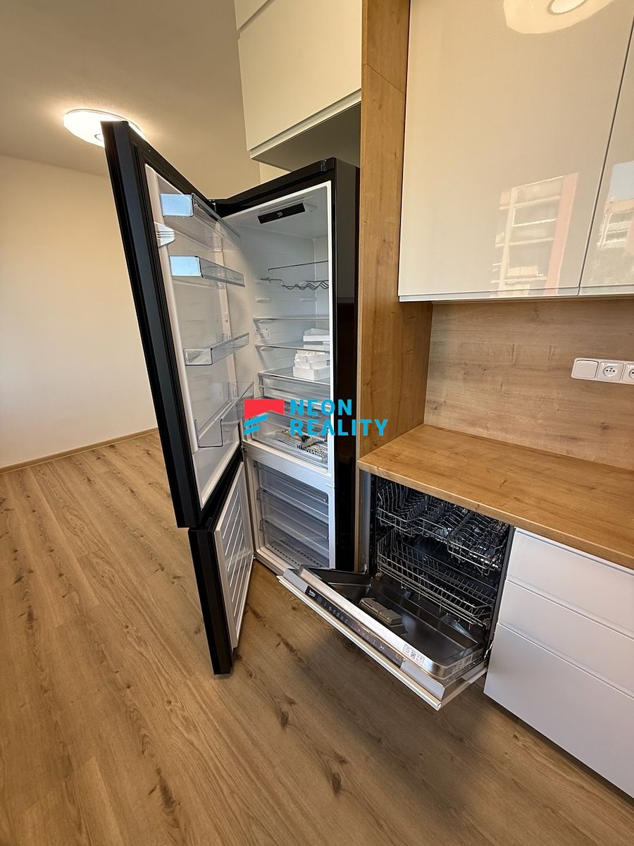 Pronájem bytu 3+kk 64 m² – fotografie 4