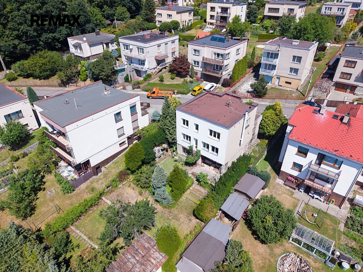 Prodej rodinného domu 223 m², pozemek 662 m² – fotografie 3