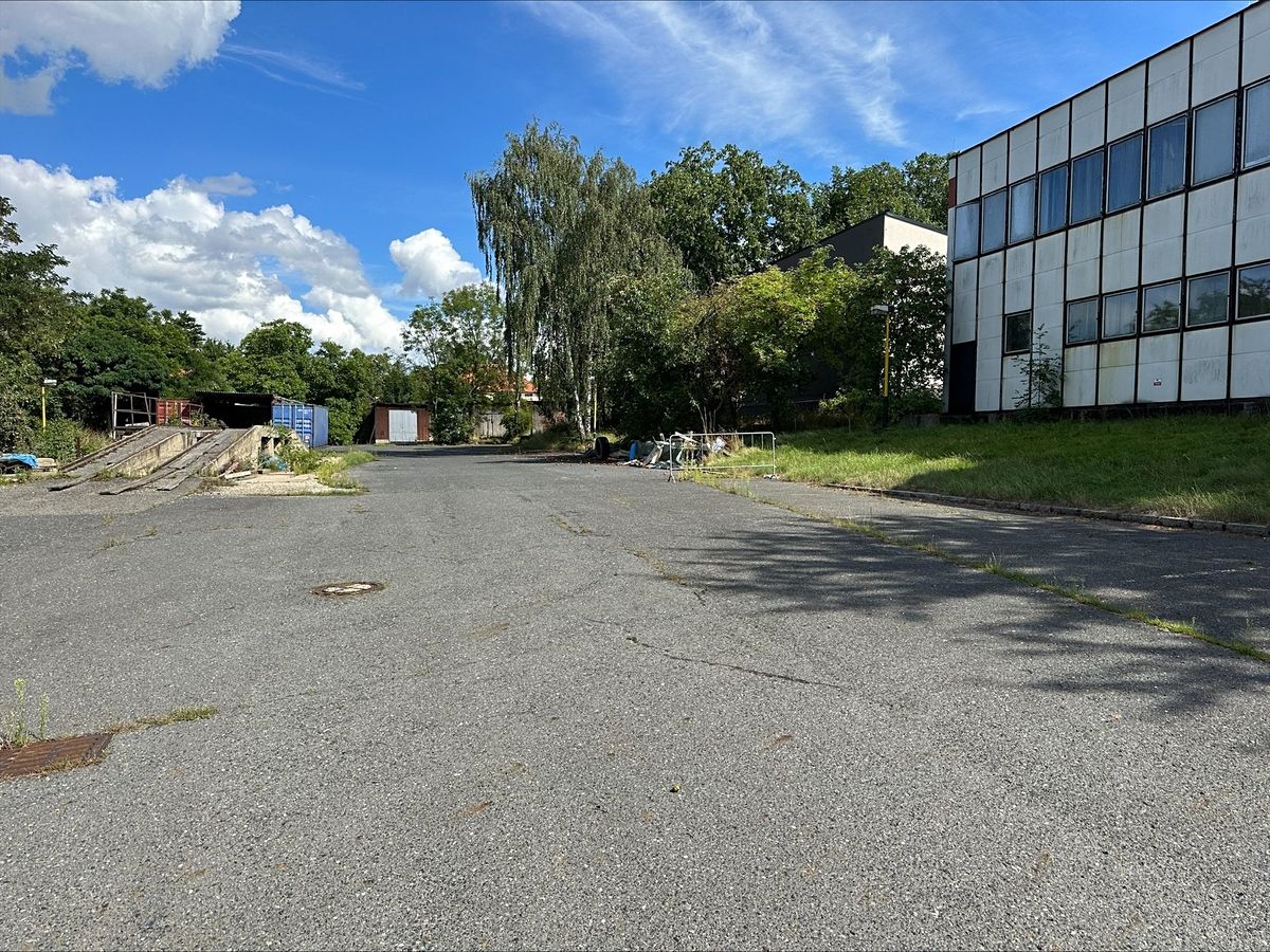 Pronájem pozemku 100 m²