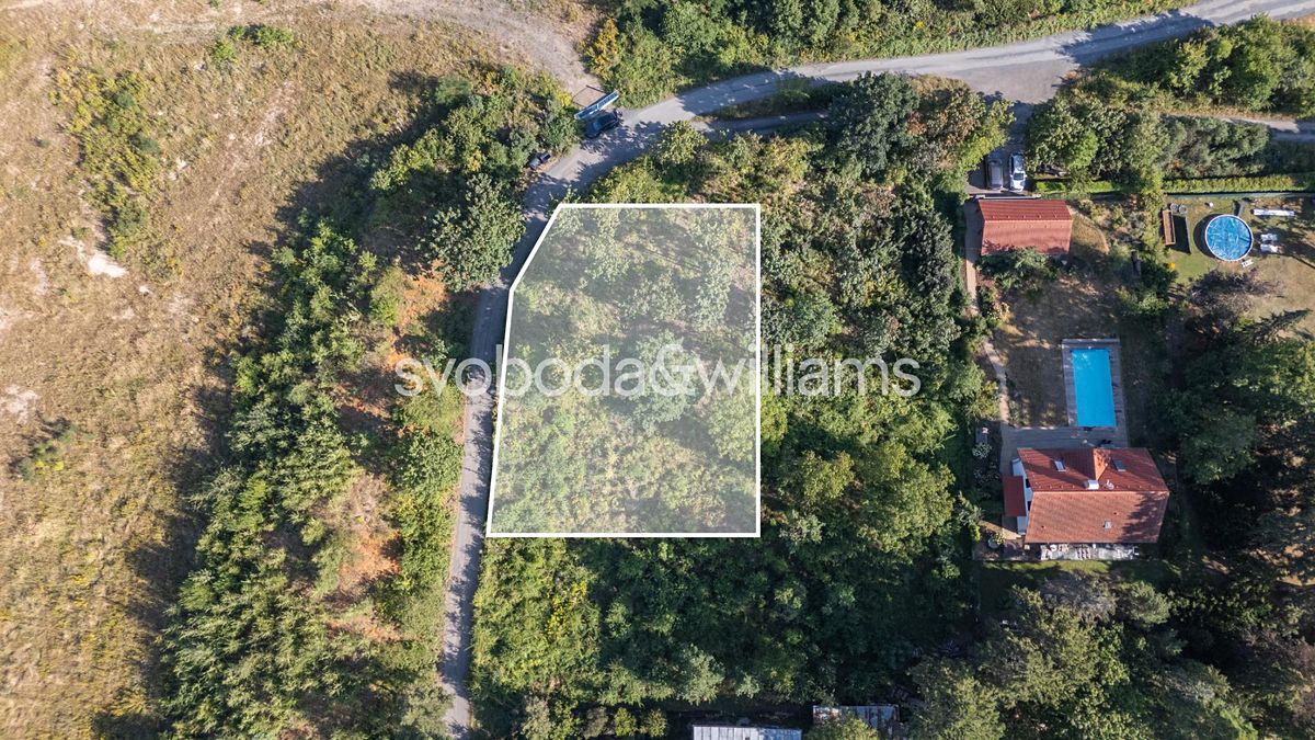 Prodej stavebního pozemku 1104 m²