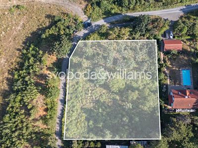 Prodej stavebního pozemku 3272 m²