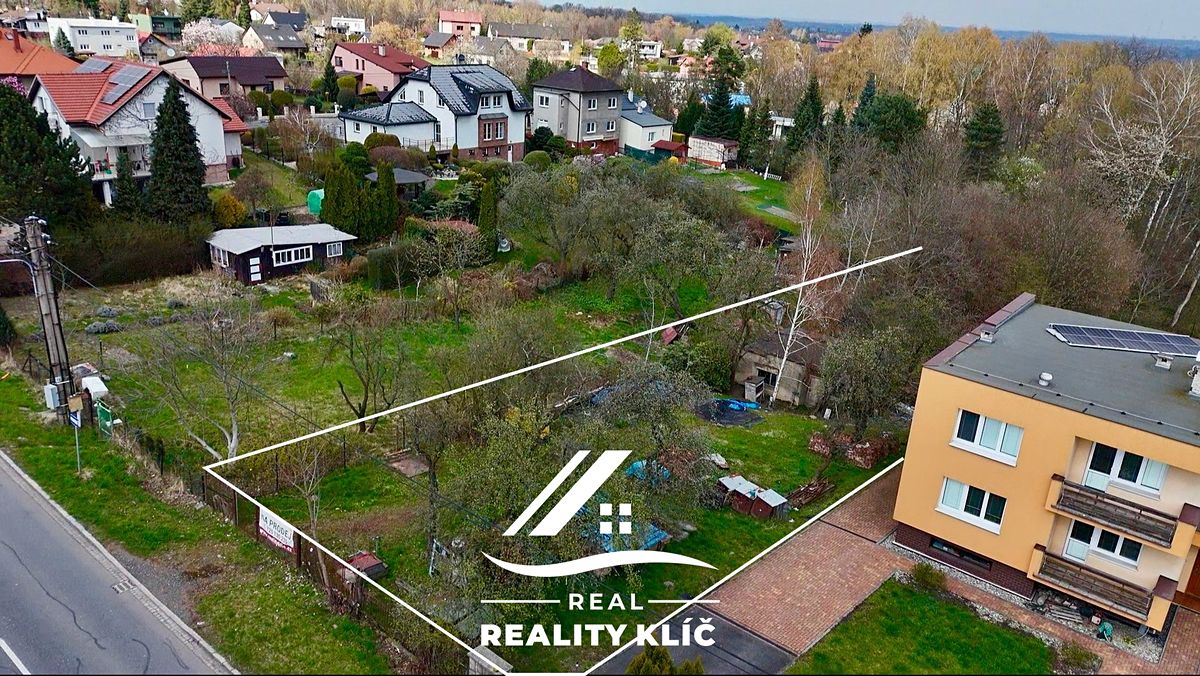 Prodej stavebního pozemku 965 m² – fotografie 3
