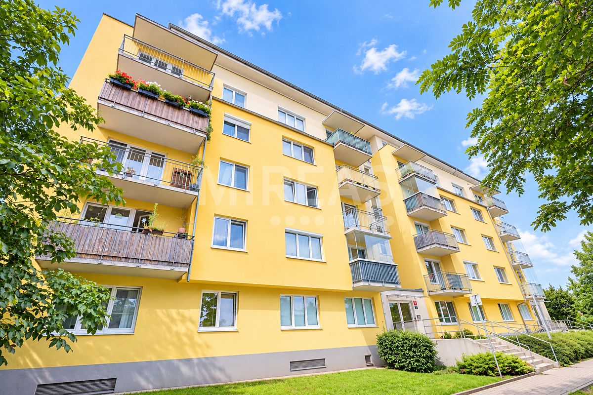 Pronájem bytu 2+kk 58 m²