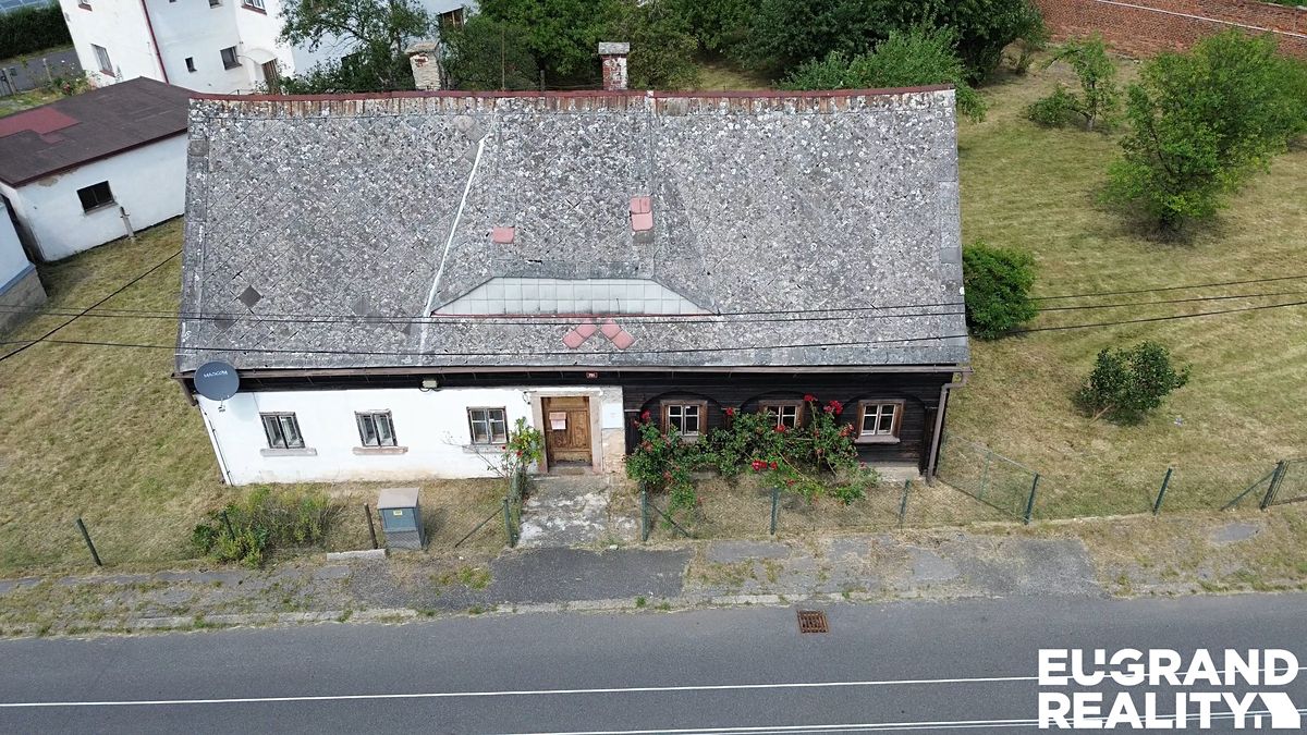 Prodej rodinného domu 127 m², pozemek 1555 m² – fotografie 2
