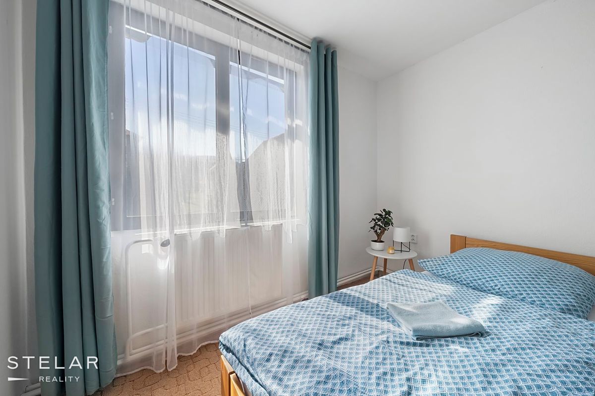 Prodej rodinného domu 220 m², pozemek 300 m² – fotografie 4