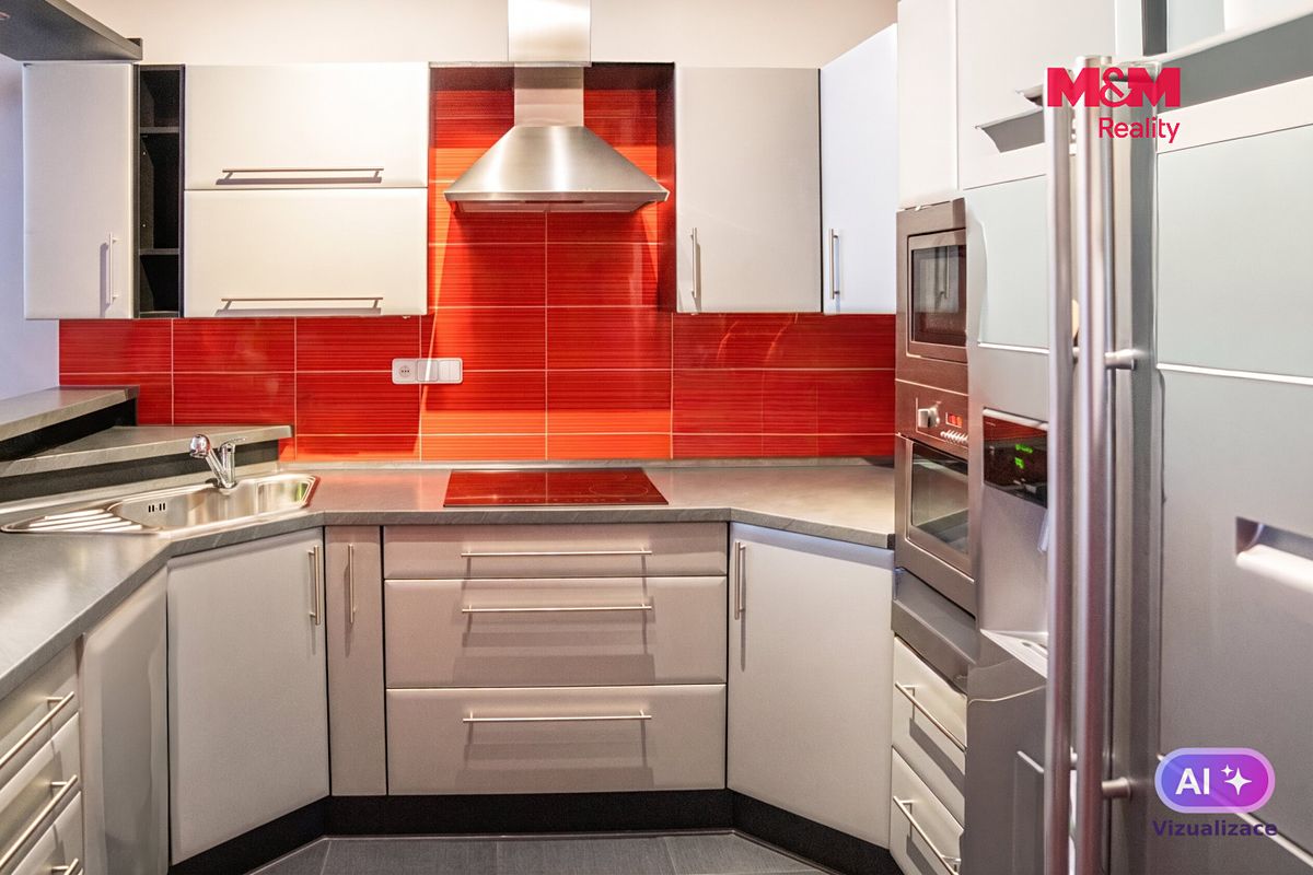 Prodej rodinného domu 744 m², pozemek 3342 m² – fotografie 3