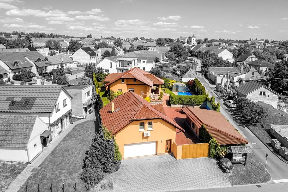 Prodej rodinného domu 144 m², pozemek 1229 m² – fotografie 5