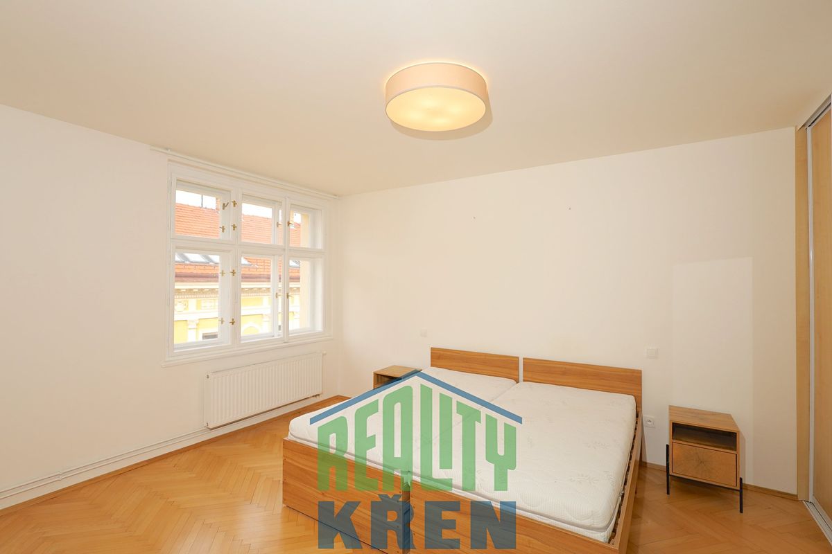 Pronájem bytu 2+1 70 m² – fotografie 3