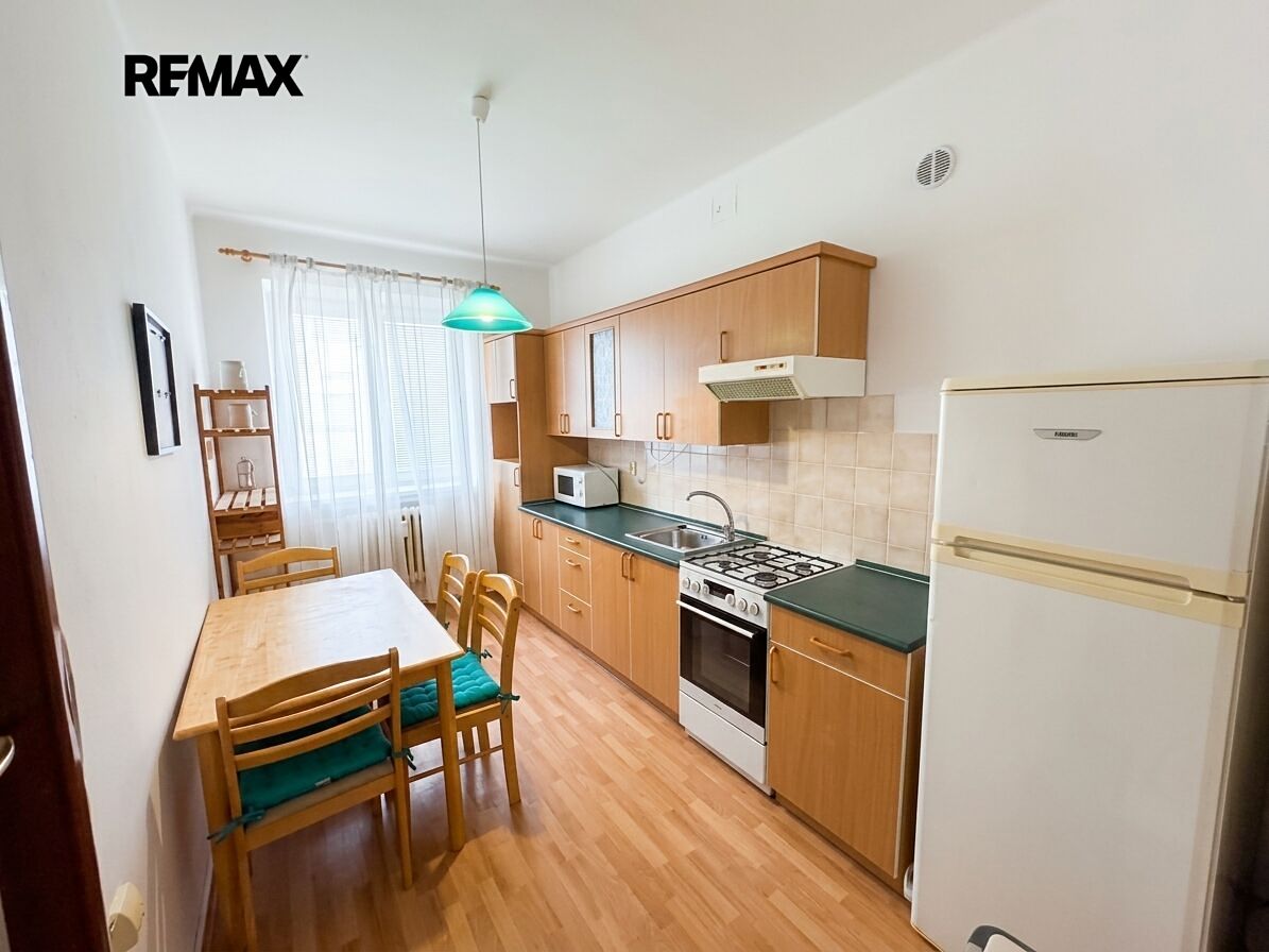 Pronájem bytu 2+1 60 m² – fotografie 3