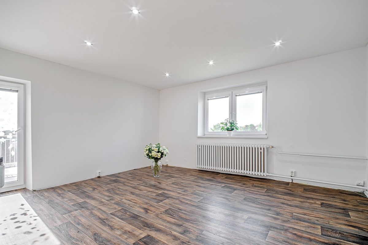 Prodej rodinného domu 260 m², pozemek 1378 m² – fotografie 5