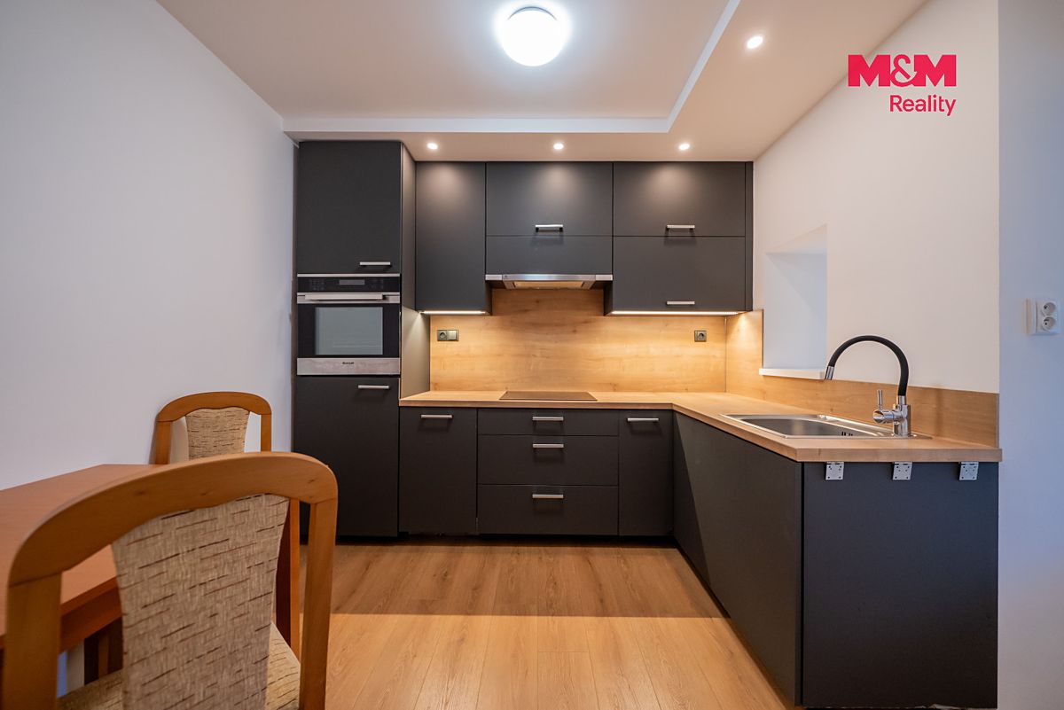 Prodej rodinného domu 105 m², pozemek 1904 m² – fotografie 4