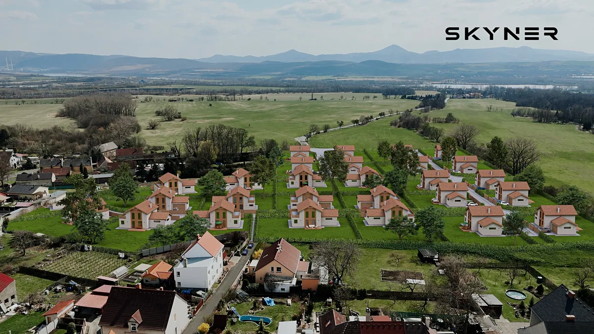 Prodej stavebního pozemku 1470 m²