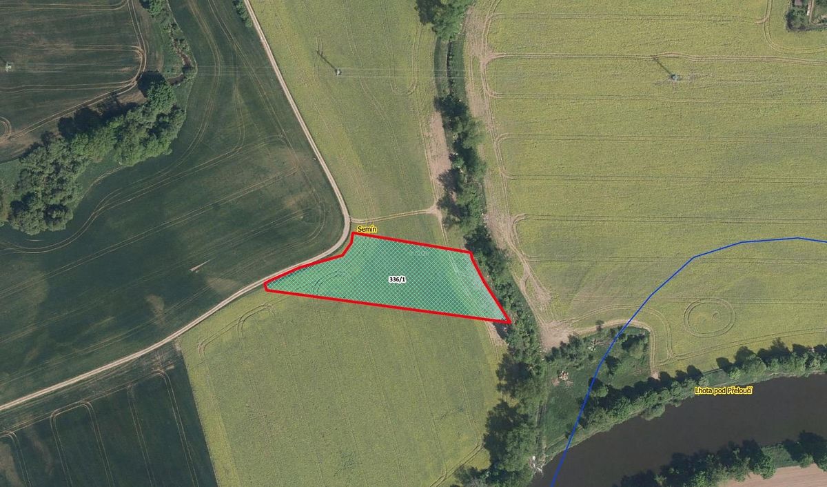 Prodej pole 6475 m², Semín – fotka 1 z 3