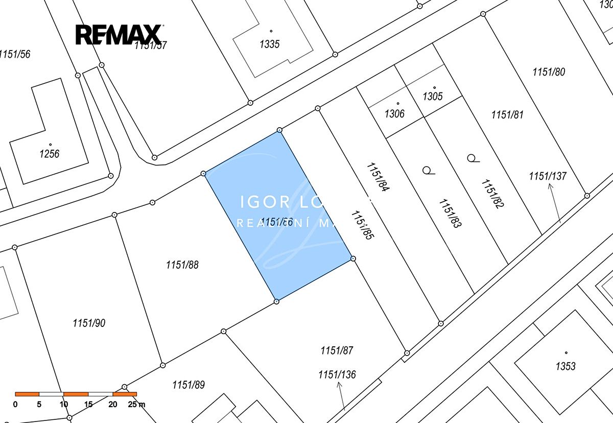 Prodej stavebního pozemku 545 m² – fotografie 4