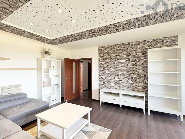 Квартира 4+1 в оренду, 76 м² (8 з 24)