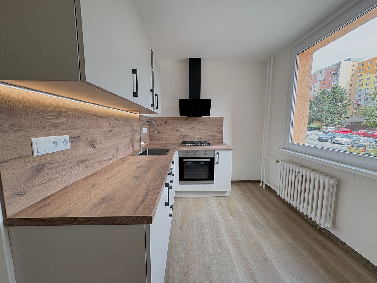 Prodej bytu 2+1 62 m², Chomutov – fotka 1 z 3