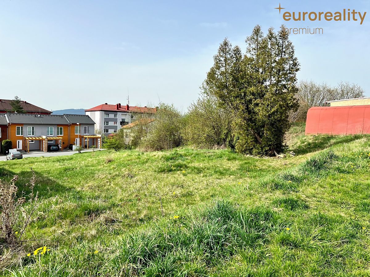 Pronájem zahrady 763 m² – fotografie 4