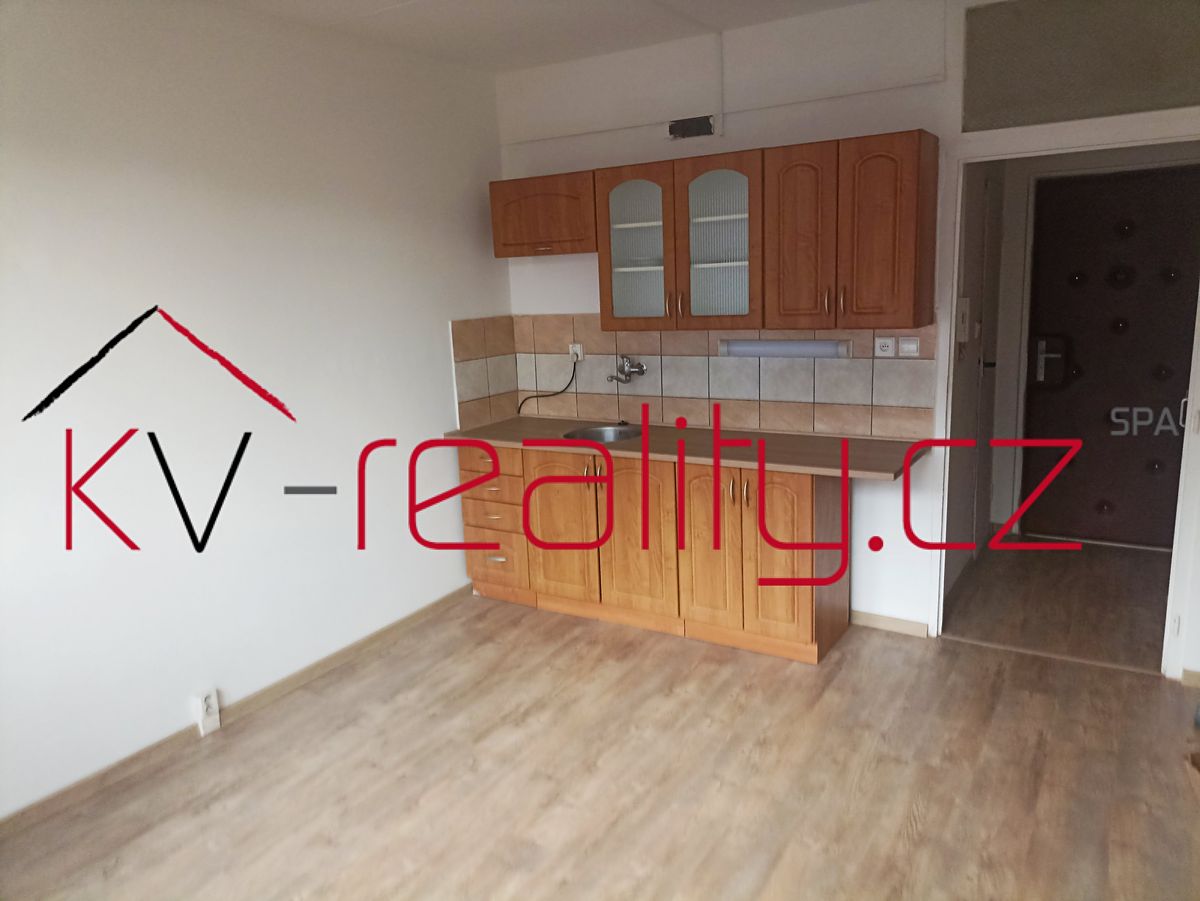 Pronájem bytu 1+kk 21 m² – fotografie 2
