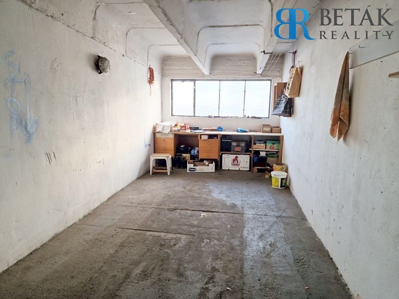 Prodej garáže 18 m² – fotografie 3