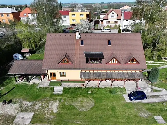 Prodej rodinného domu 387 m², pozemek 1349 m², Morkovice-Slížany – náhled fotky 2