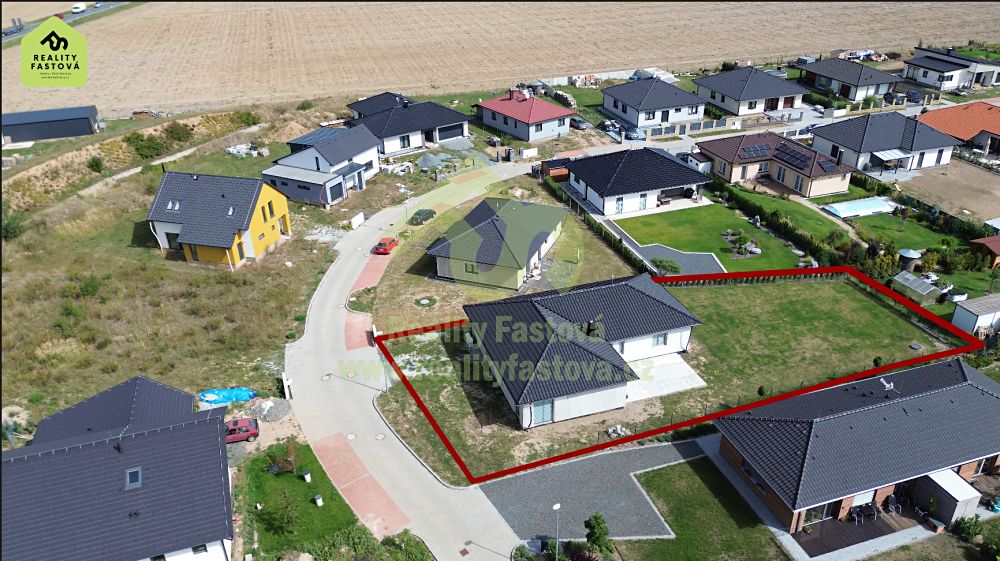 Prodej rodinného domu 156 m², pozemek 918 m² – fotografie 4