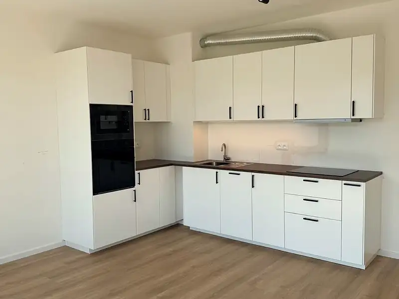 Pronájem bytu 2+kk 53 m², Praha – náhled fotky 2