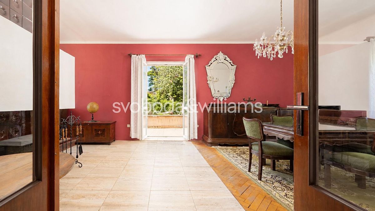 Prodej rodinného domu 284 m², pozemek 965 m² – fotografie 4