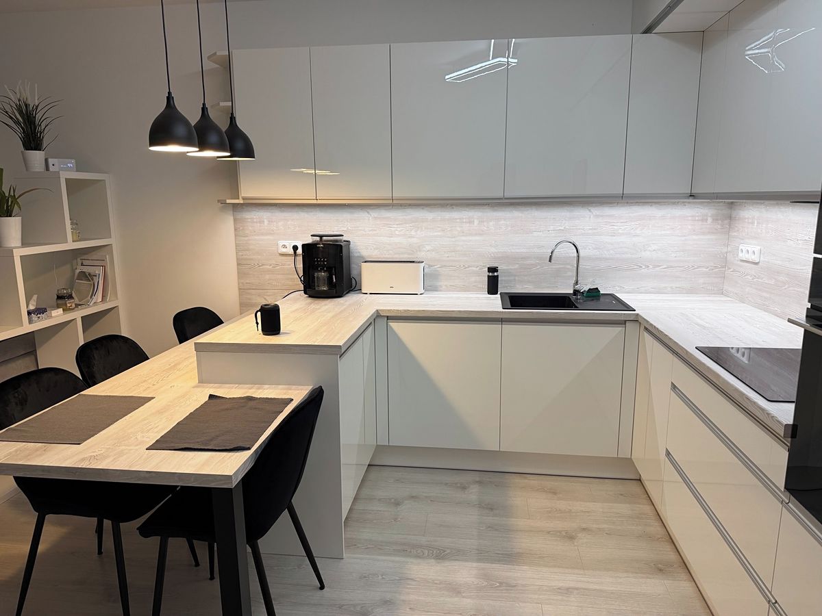 Pronájem bytu 2+kk 59 m² – fotografie 2