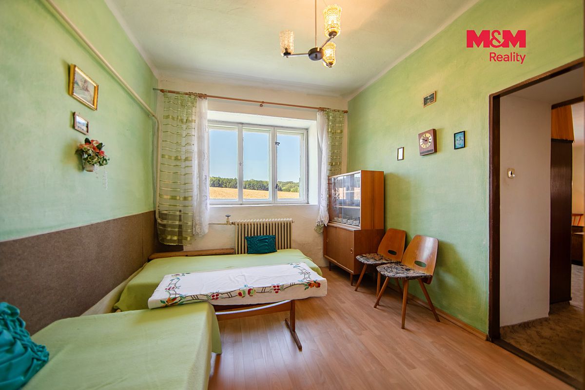 Prodej rodinného domu 100 m², pozemek 1129 m² – fotografie 4