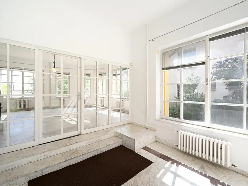 Pronájem vily 454 m², pozemek 726 m², Praha – náhled fotky 3