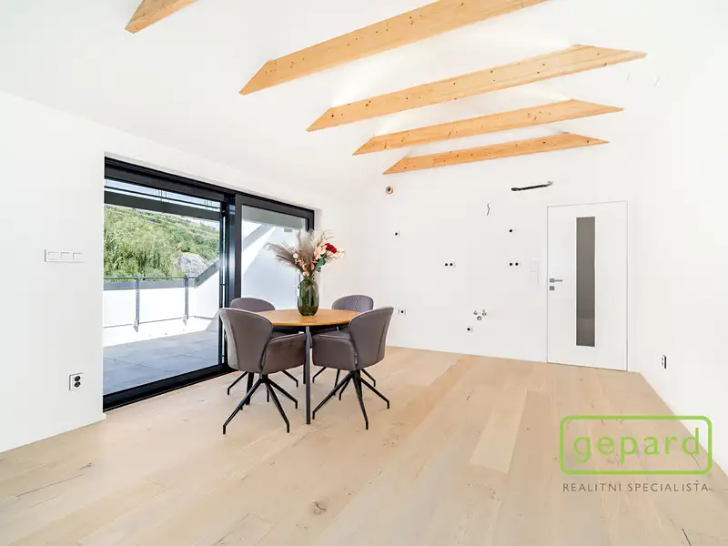 Prodej bytu 3+kk 92 m², Praha – náhled fotky 3